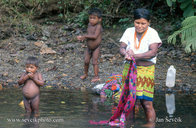 Photo of indiáni kmene Embera Embera indians Panama